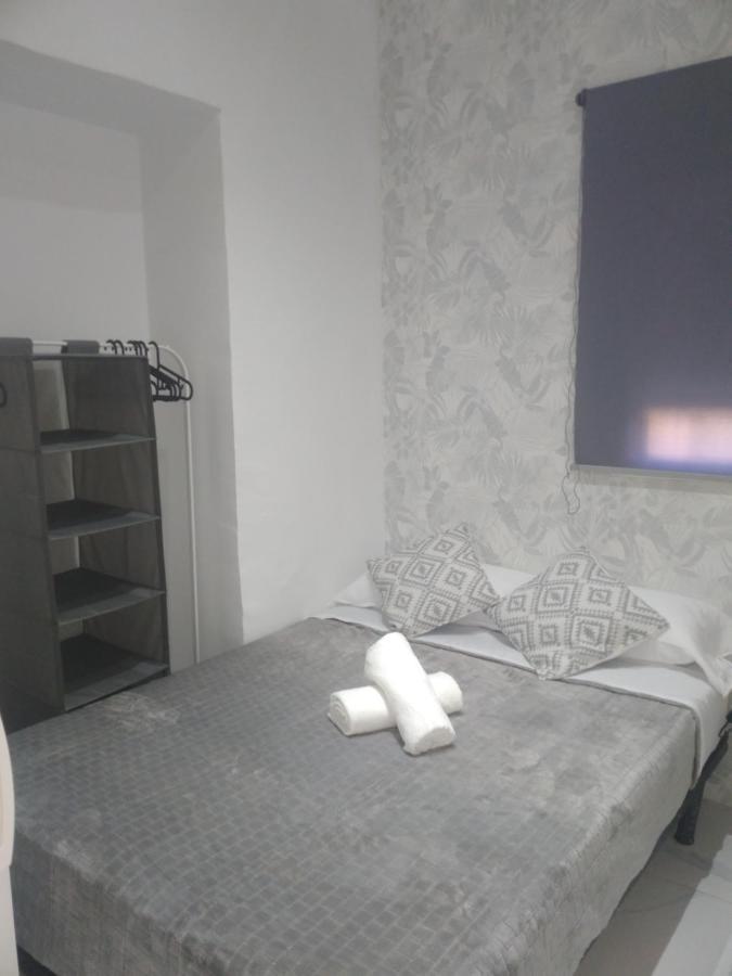 Precioso Apartamento Moderno Cerca Del Carrefour Rosaleda Malaga Exterior photo