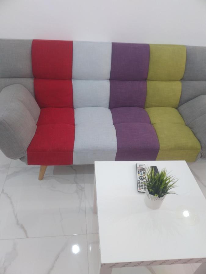 Precioso Apartamento Moderno Cerca Del Carrefour Rosaleda Malaga Exterior photo