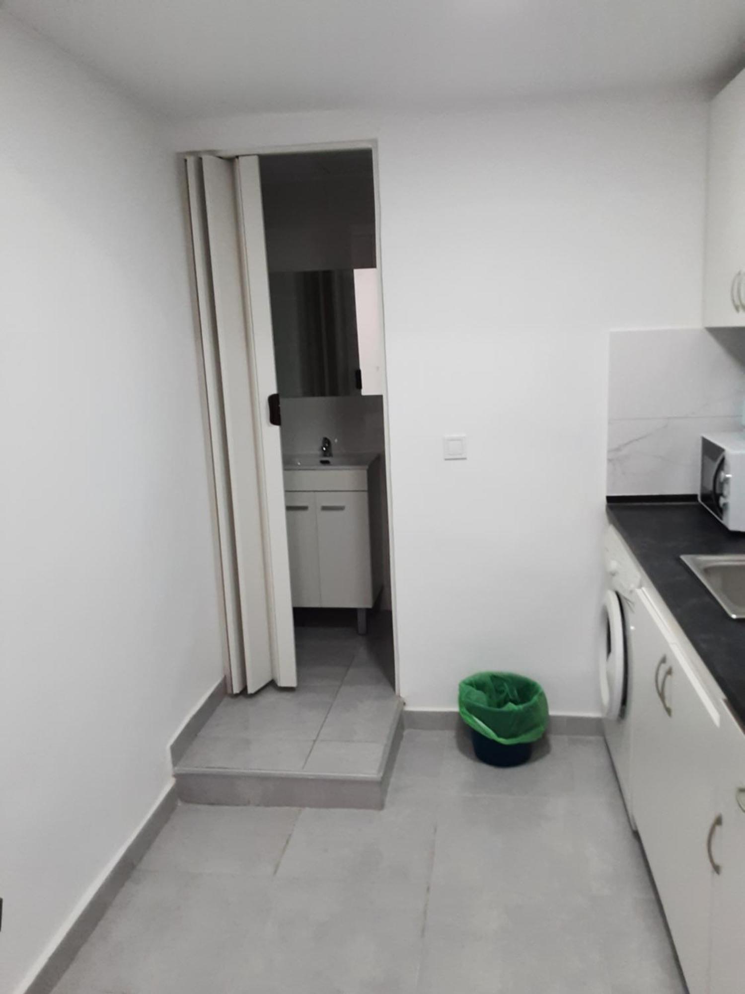 Precioso Apartamento Moderno Cerca Del Carrefour Rosaleda Malaga Exterior photo