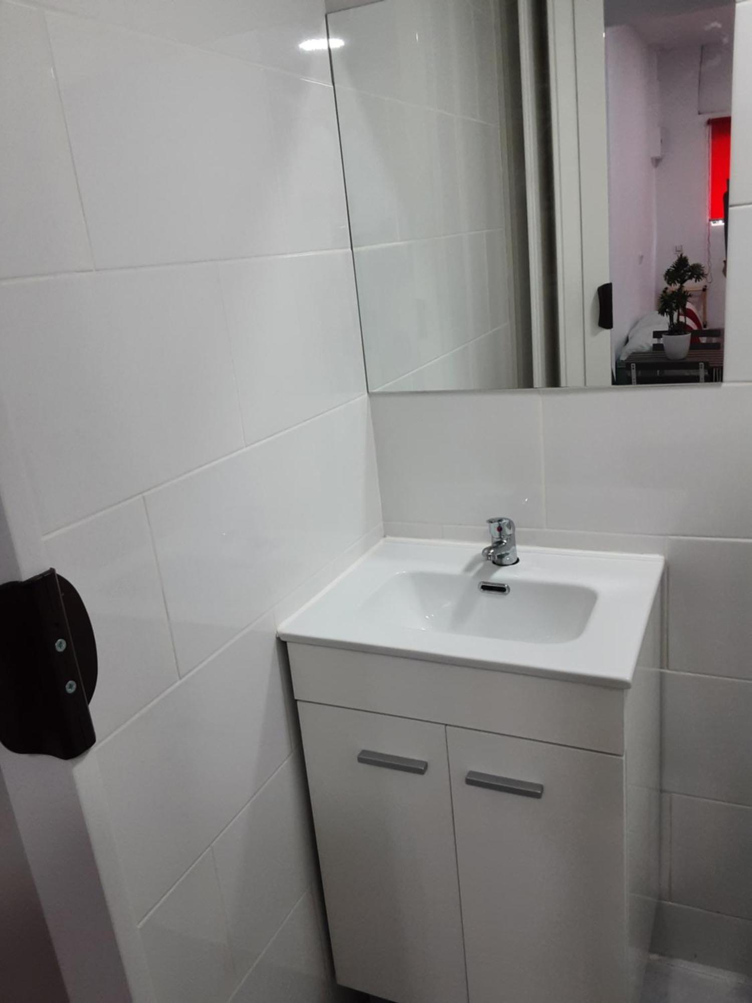 Precioso Apartamento Moderno Cerca Del Carrefour Rosaleda Malaga Exterior photo