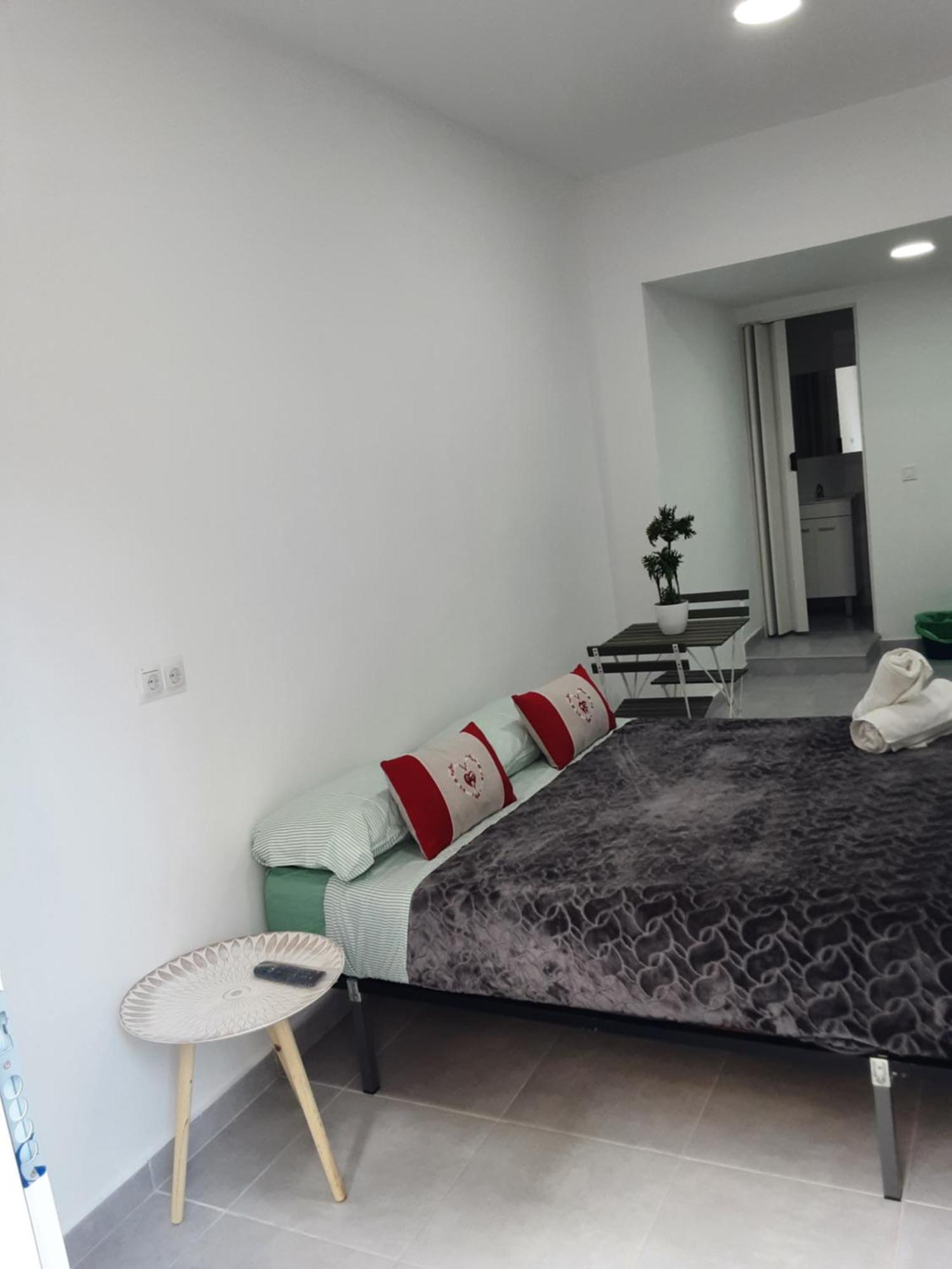 Precioso Apartamento Moderno Cerca Del Carrefour Rosaleda Malaga Exterior photo