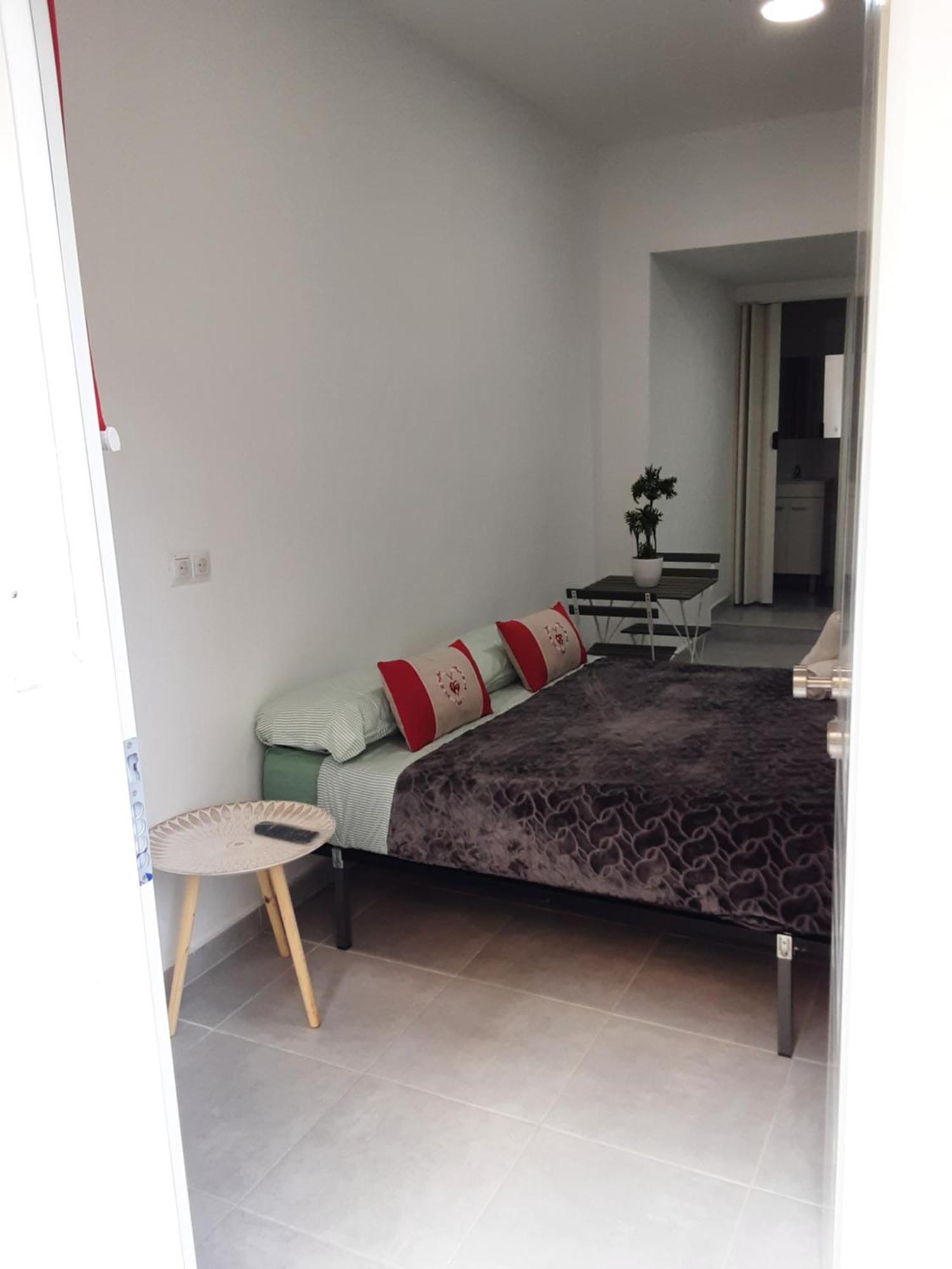 Precioso Apartamento Moderno Cerca Del Carrefour Rosaleda Malaga Exterior photo